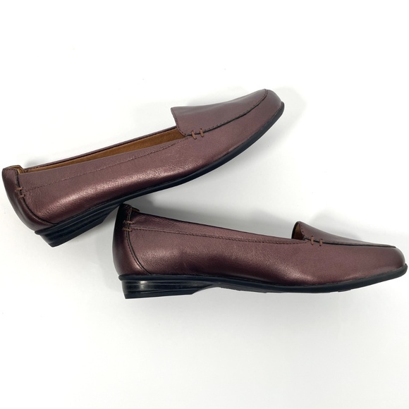 Naturalizer N5 Comfort–Dark Ruby Red/Burgundy Slip-On Metallic Loafer. Size 7. - Picture 6 of 9